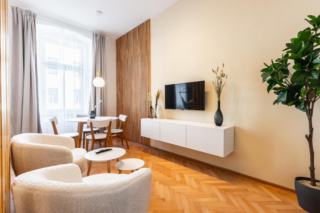 Classy And Elegant Apartments In A Calm Area เวียนนา ภายนอก รูปภาพ