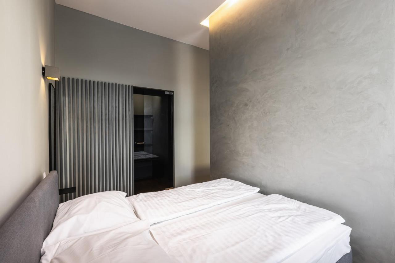 Classy And Elegant Apartments In A Calm Area เวียนนา ภายนอก รูปภาพ